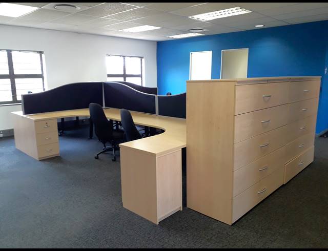 2,562M² OFFICE TO LET IN IRENE